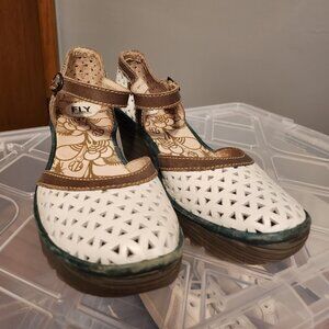 FLY London Wedge Mary Jane Shoe Perforated Leather EU41